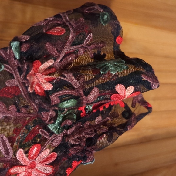 Wesleerose Floral Dress Mesh Embroidery Bell Long Sleeves Black Multi Size 12 - Picture 7 of 12